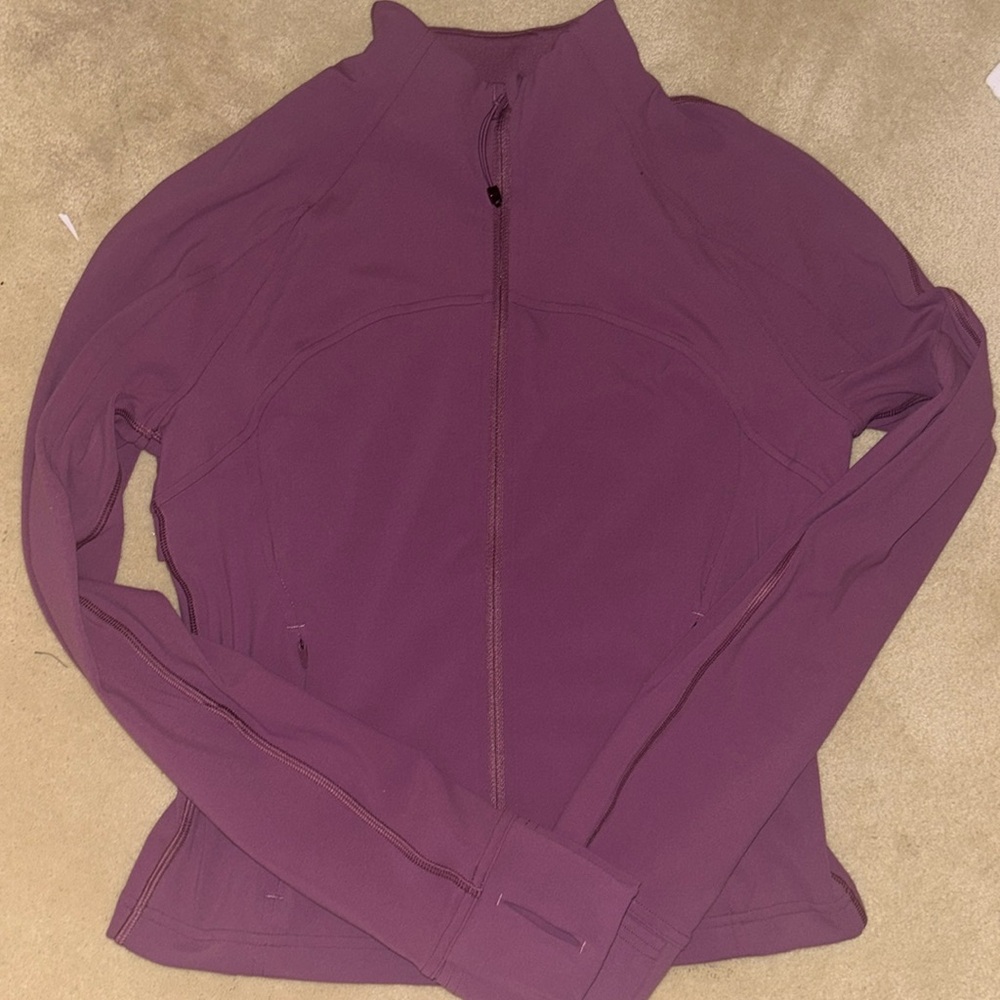 purple cropped lululemon jacket size 8 worn once in great condition